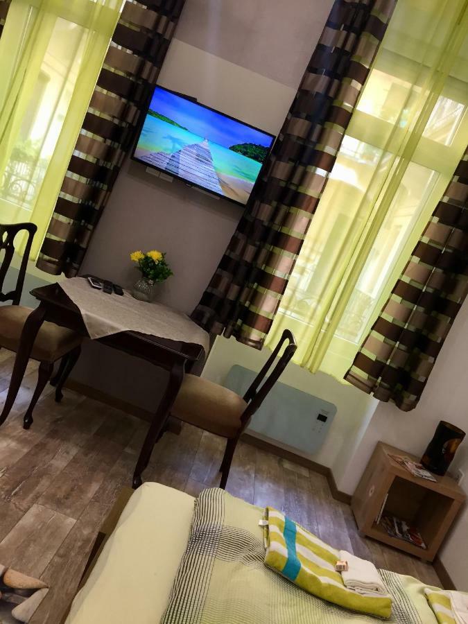 Buda Boutique Apartment ブダペスト エクステリア 写真